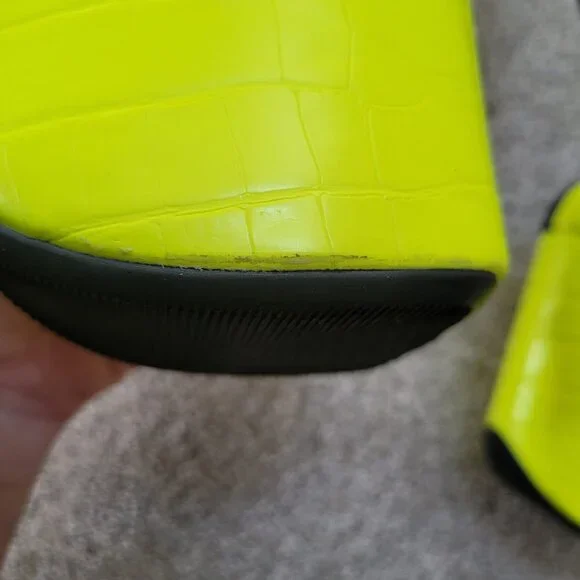 Used - Hella Heels Limited Edition Snapped - Black/Neon US 9 / EU 40 - Picture 12 of 12